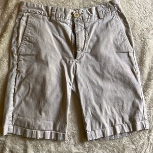 Vineyard Vines men’s khaki shorts -Size 30